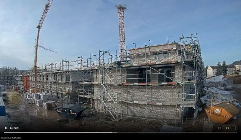 Zeitraffervideo einer Baustelle im Videoplayer, in der Nacht neu berechnet